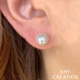 0.16CT DIAMOND & CULTURED PEARL STUD EARRING