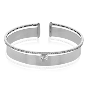 Bangle in 18k Gold with Diamonds