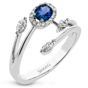 Color Ring in 18k Gold with Diamonds