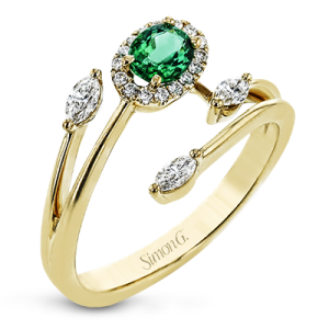 Color Ring in 18k Gold with Diamonds