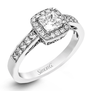 Engagement Ring in 18k Gold with Diamonds