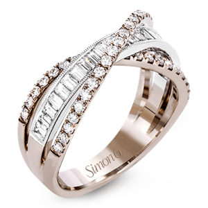Right Hand Ring in 18k Gold with Diamonds