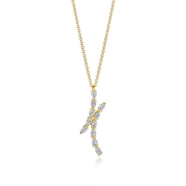Pear Diamond Pendant in 18k Yellow Gold