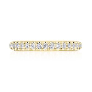 Single Row Pavé Wedding Band