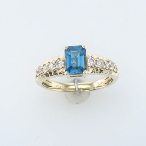 14K YELLOW GOLD DIAMOND LONDON BLUE TOPAZ RING