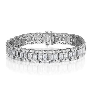 Linear Tennis Bracelet in Platinum